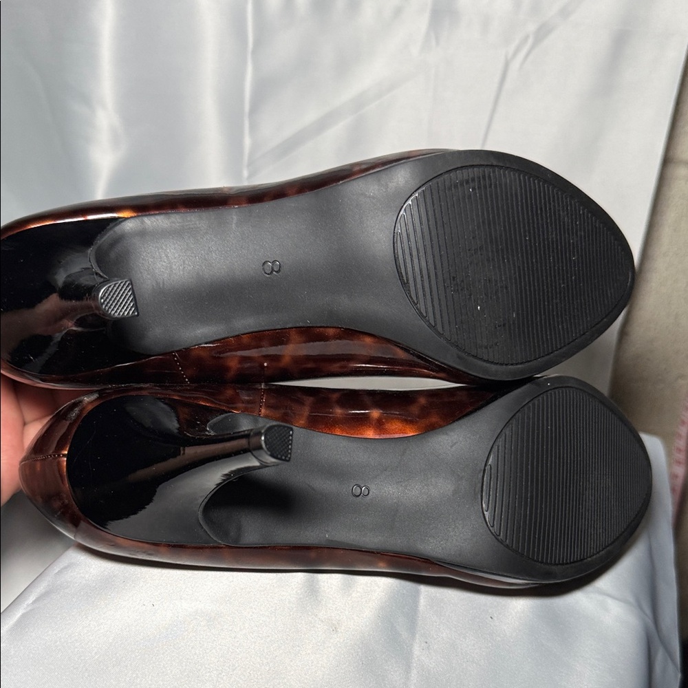 Kelly & Katie Tortoiseshell Brown Heels - Picture 4 of 4
